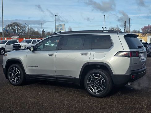 New 2026 Jeep Cherokee Limited image 38