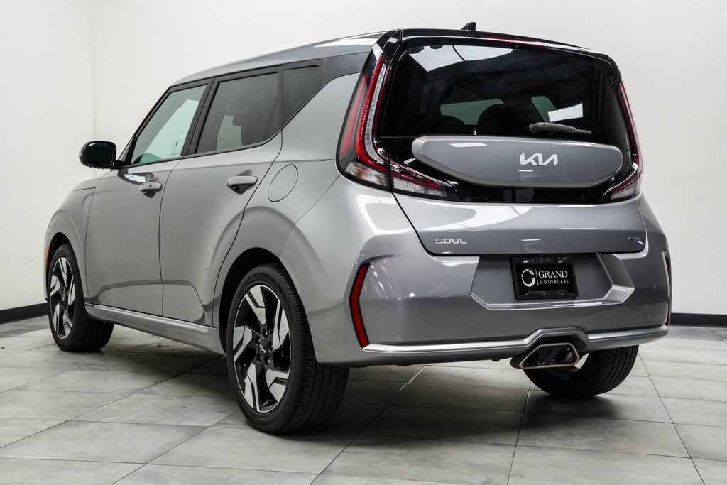 Used 2023 Kia Soul GT-Line w/ GT-Line Technology Package FWD image 12