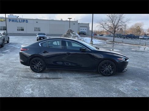 Used 2021 MAZDA MAZDA3 2.5 Turbo Sedan w/Premium Plus image 9