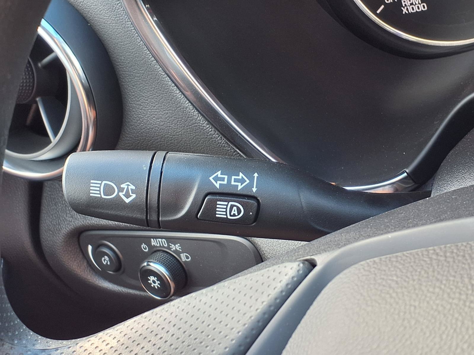 New 2026 Chevrolet Blazer LT w/ Convenience Package FWD image 17