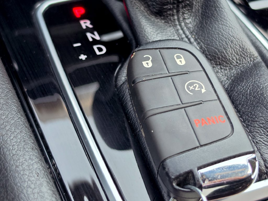 Used 2025 Jeep Compass Limited AWD/4WD image 24