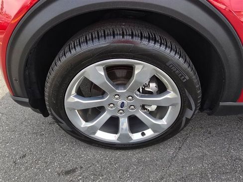 Used 2020 Ford Explorer Platinum w/ Premium Technology Package AWD/4WD image 28