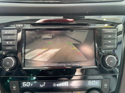 Used 2020 Nissan Rogue Sport SV AWD/4WD image 14