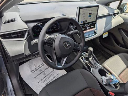 New 2026 Toyota Corolla SE image 3