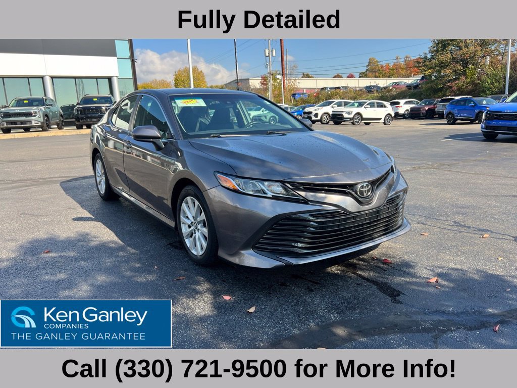 Used 2018 Toyota Camry LE FWD image 5