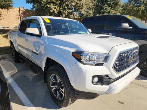 Certified 2019 Toyota Tacoma TRD Sport image 1