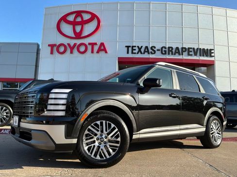Used 2026 Hyundai Palisade SEL FWD image 2