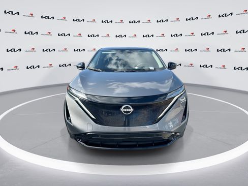 Used 2023 Nissan Ariya AWD image 3