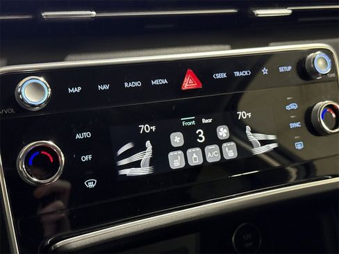 Used 2025 Genesis GV80 2.5T Standard image 16