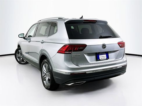Used 2020 Volkswagen Tiguan SEL image 7