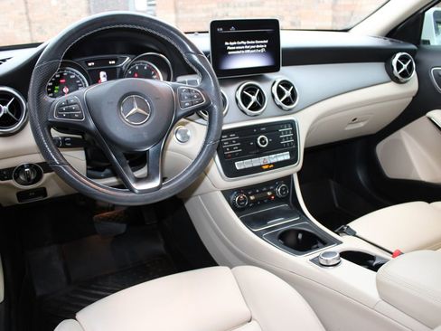 Used 2019 Mercedes-Benz GLA 250 image 5