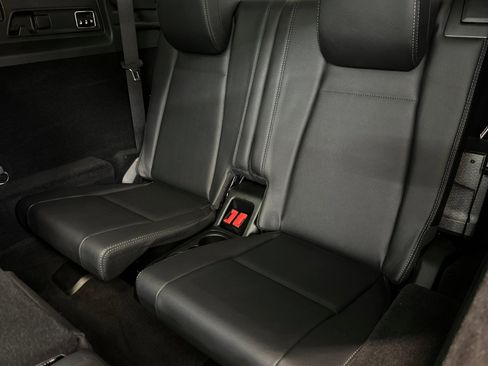 Used 2021 Mercedes-Benz GLE 580 4MATIC image 34