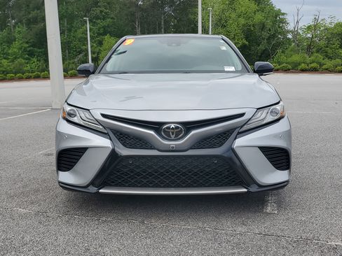 Used 2019 Toyota Camry XSE w/ Driver Assist Package FWD image 2
