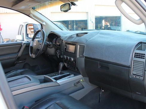 Used 2005 Nissan Titan LE w/ (R02) LE Off-Road Pkg image 30