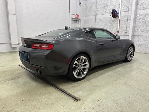Used 2017 Chevrolet Camaro LT RWD image 4