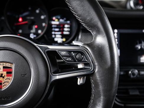 Certified 2020 Porsche Macan AWD/4WD image 16