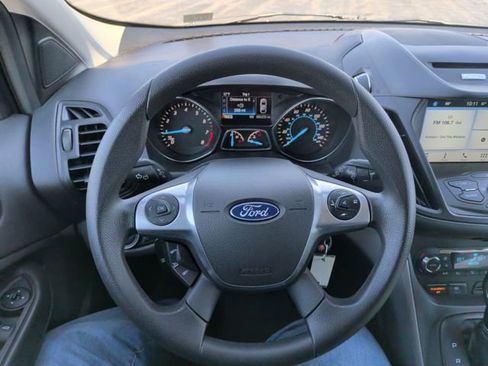 Used 2016 Ford Escape SE w/ Equipment Group 201A image 22