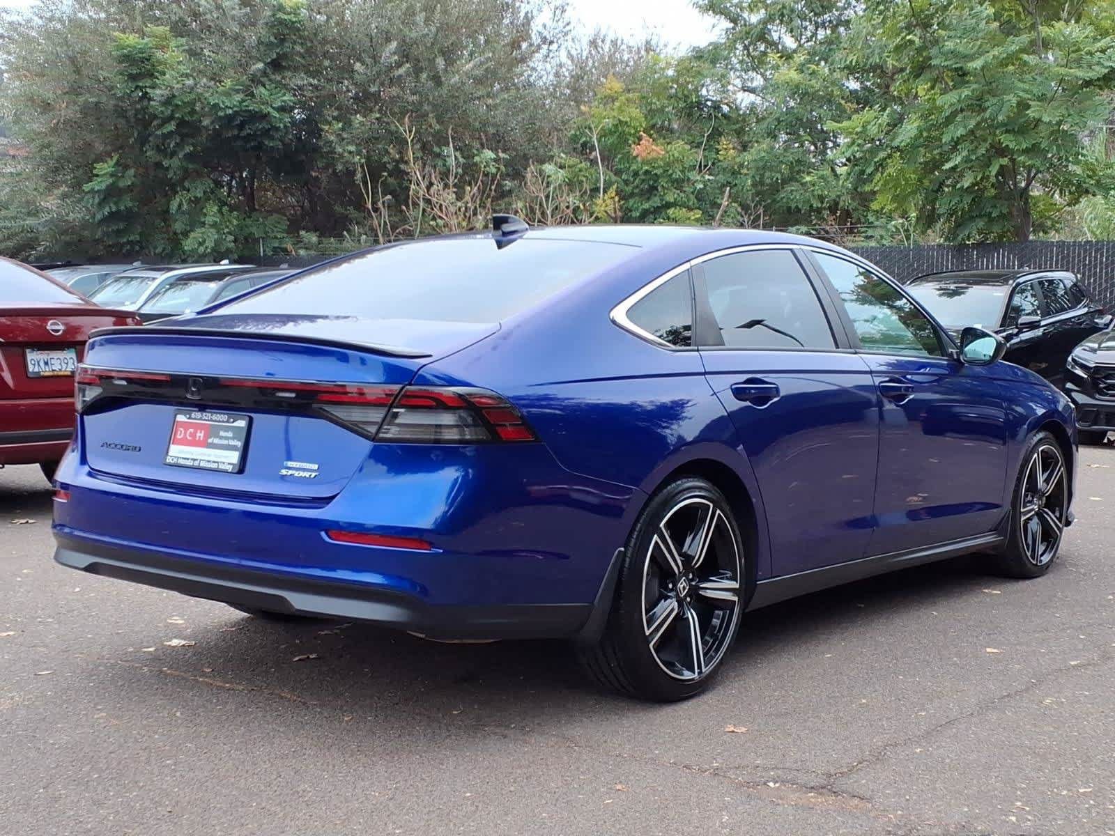 Used 2024 Honda Accord Sport image 4