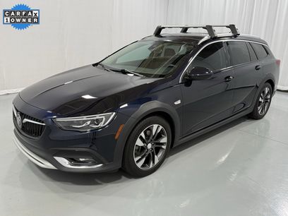 Used 2019 Buick Regal Essence w/ Driver Confidence Package I