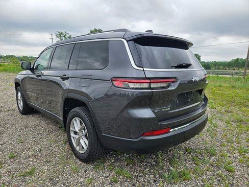 Used 2022 Jeep Grand Cherokee L Laredo w/ Luxury Tech Group I AWD/4WD image 5
