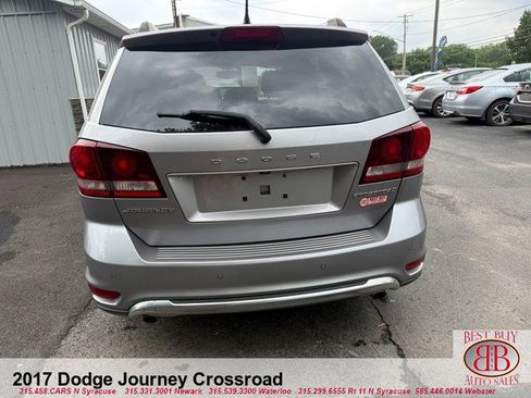 Used 2017 Dodge Journey Crossroad w/ Popular Equipment Group FWD image 6