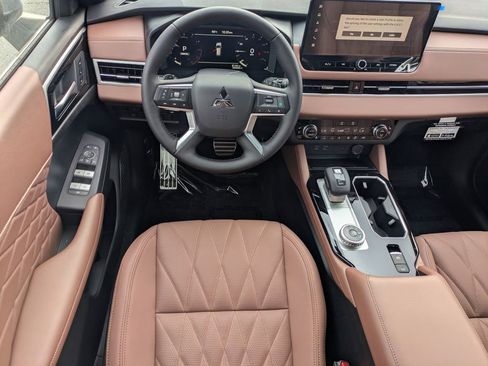 New 2026 Mitsubishi Outlander SEL FWD image 17