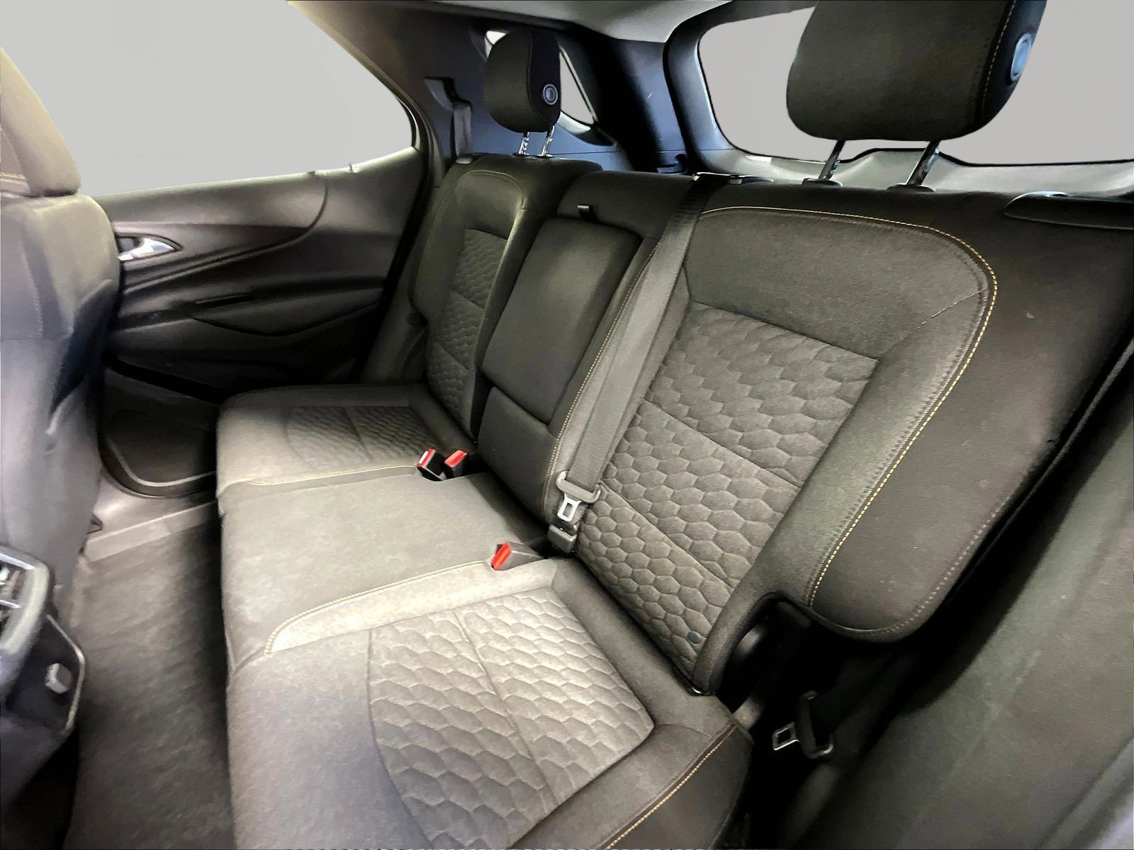 Used 2018 Chevrolet Equinox LT FWD image 19