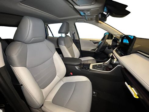 New 2025 Toyota RAV4 Limited image 15