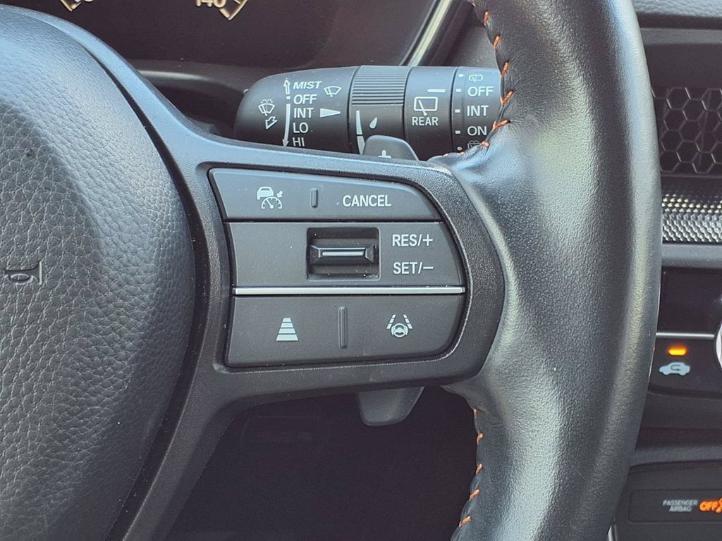 Used 2025 Honda CR-V Sport-L image 15