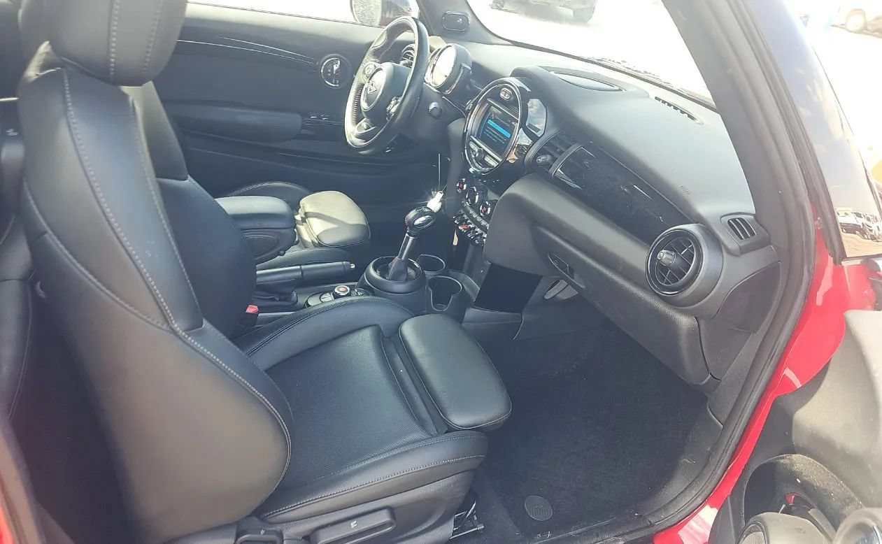 Used 2019 MINI Cooper S w/ Premium Package FWD image 10