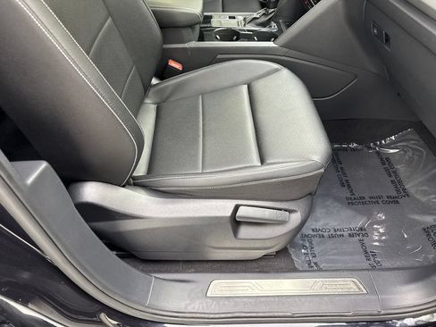 Used 2023 Volkswagen Atlas SE w/ Panoramic Sunroof Package FWD image 47