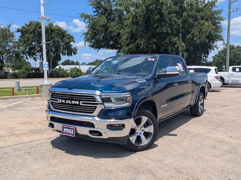 Used 2022 RAM 1500 Laramie AWD/4WD image 2