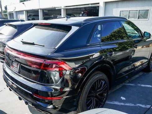New 2026 Audi SQ8 Premium Plus image 4