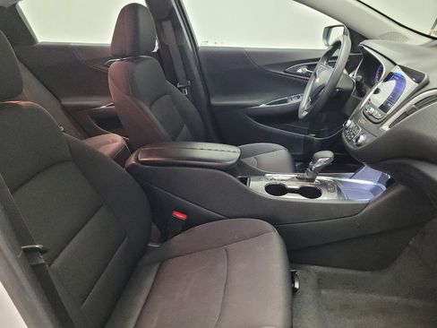 Used 2024 Chevrolet Malibu LT image 21