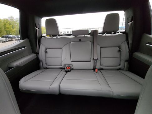 New 2026 GMC Sierra 1500 SLT w/ SLT Premium Package image 27