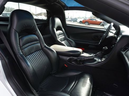 Used 2003 Chevrolet Corvette Coupe w/ Preferred Equipment Group image 28