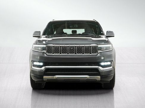 Used 2022 Jeep Grand Wagoneer Series III w/ Rear-Seat Entertainment Group AWD/4WD image 8