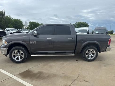 Used 2018 RAM 1500 Laramie AWD/4WD image 4