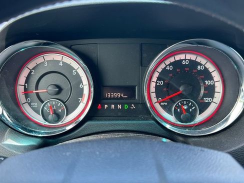 Used 2018 Dodge Grand Caravan SXT FWD image 4