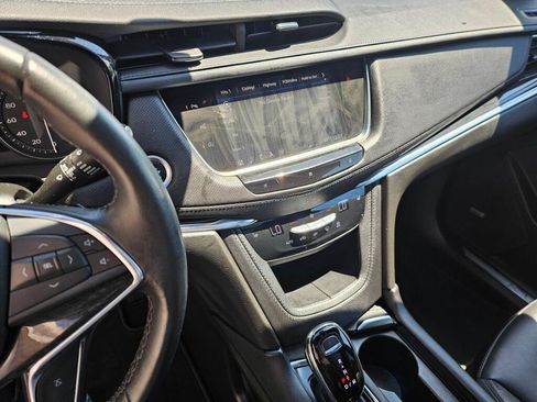 Used 2021 Cadillac XT5 Premium Luxury AWD/4WD image 29