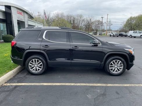 Used 2017 GMC Acadia SLE FWD image 10