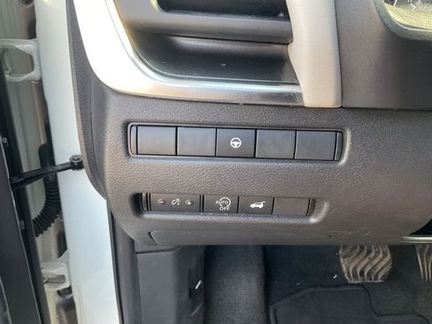 Used 2023 Nissan Rogue SV w/ SV Premium B Package AWD/4WD image 26