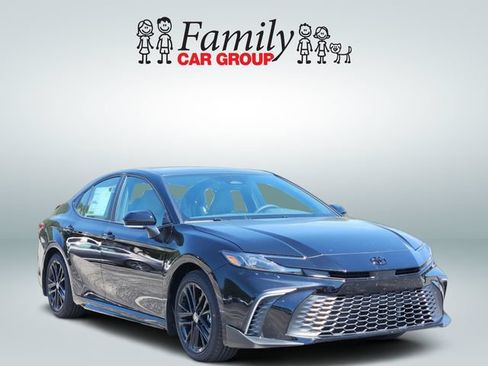 New 2026 Toyota Camry SE FWD image 2