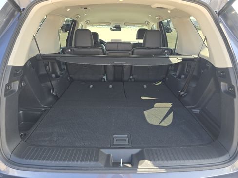 Used 2025 Honda Pilot EX-L image 18