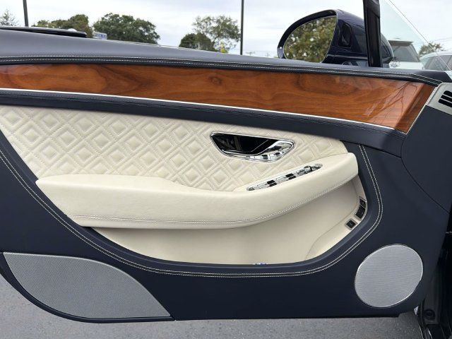 Used 2023 Bentley Continental GT Azure AWD/4WD image 16
