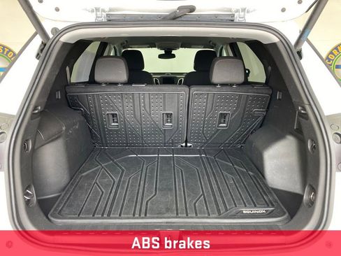 Used 2023 Chevrolet Equinox LT AWD/4WD image 26