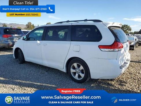 Used 2011 Toyota Sienna LE image 3