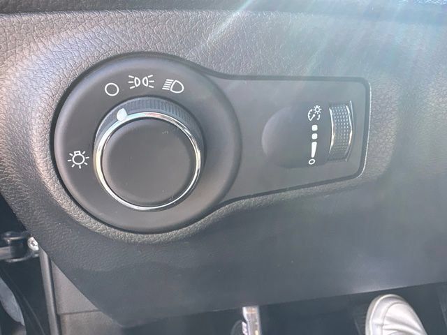 Used 2021 Jeep Compass Sport AWD/4WD image 6