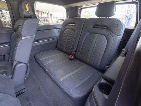 Used 2024 Rivian R1S Adventure image 20