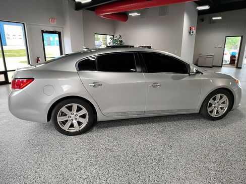Used 2010 Buick LaCrosse CXL FWD image 3